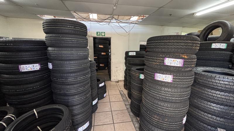 To Let commercial Property for Rent in Epping Western Cape